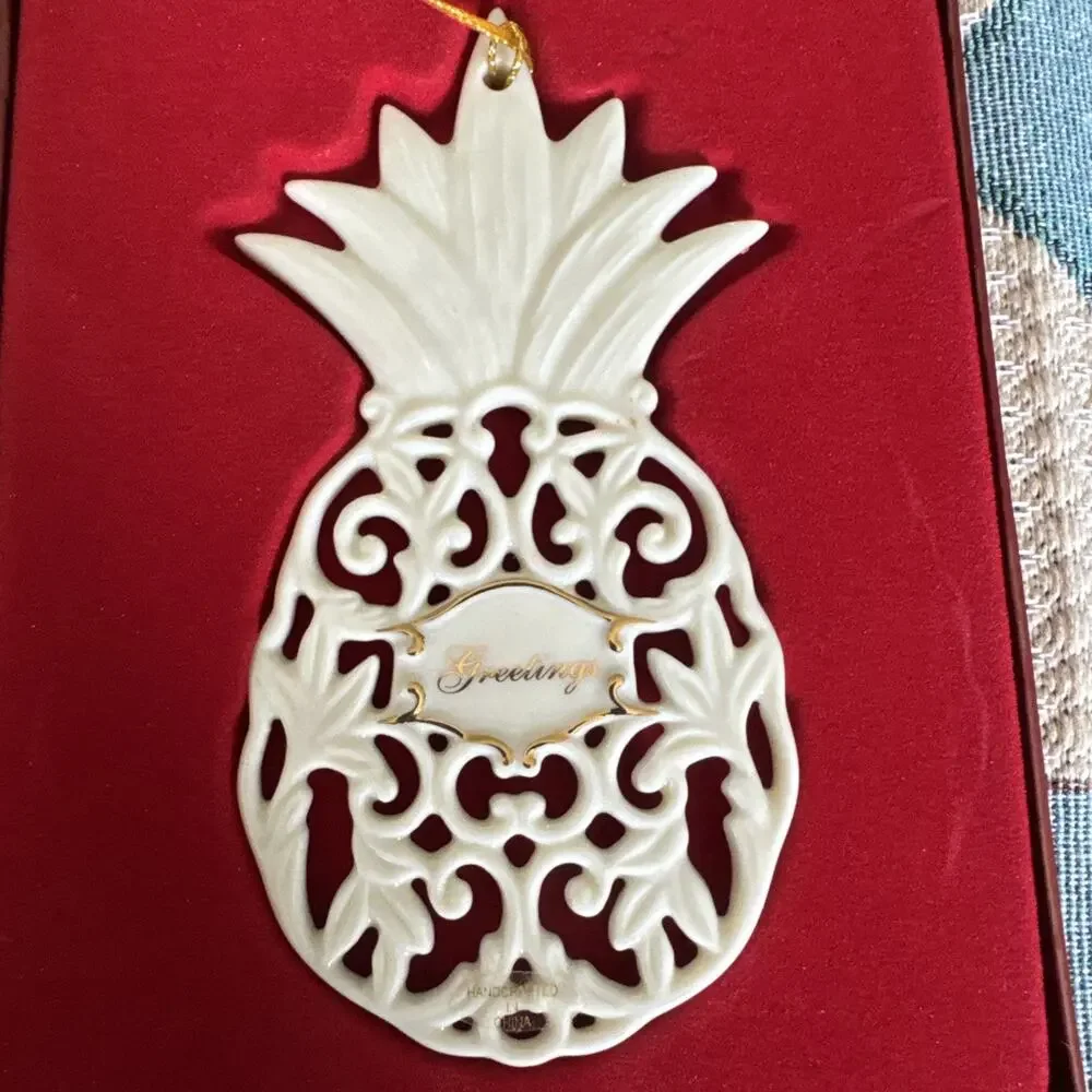 Lenox Pineapple Greetings 5